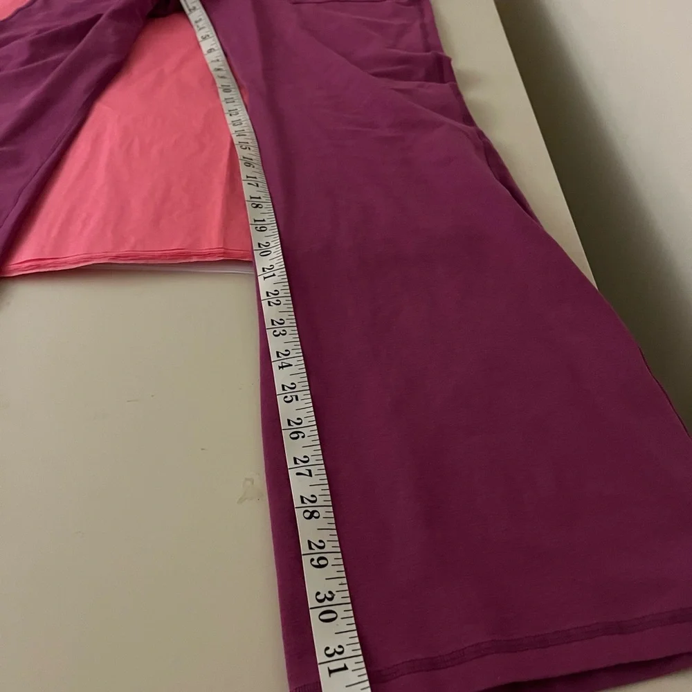 PINK Victoria's Secret Magenta Drawstring Flare Pants - Picture 5 of 8